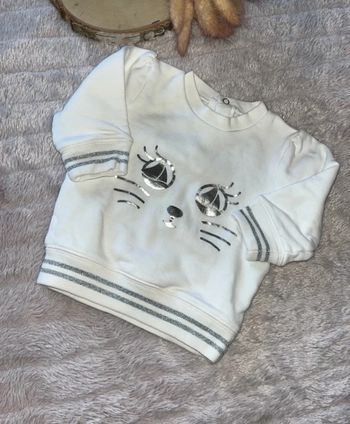 Pull blanc petit bateau taille 6 mois