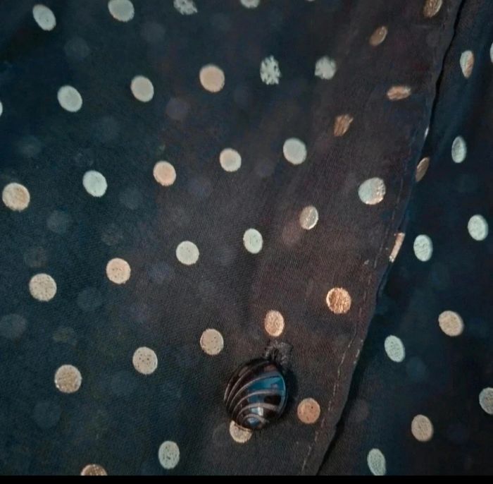 Chemise transparente noir a pois doré 46-48 - photo numéro 8
