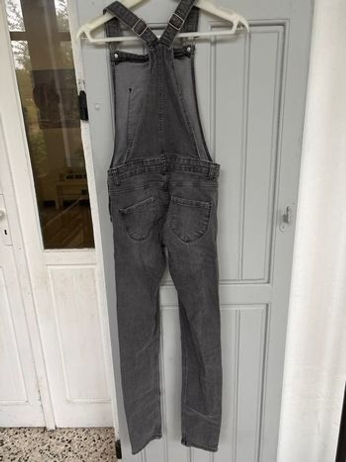 Salopette en jean - photo numéro 2