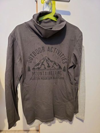 Lot 2 Sous pull garçon 12 ans vertbaudet très bon état