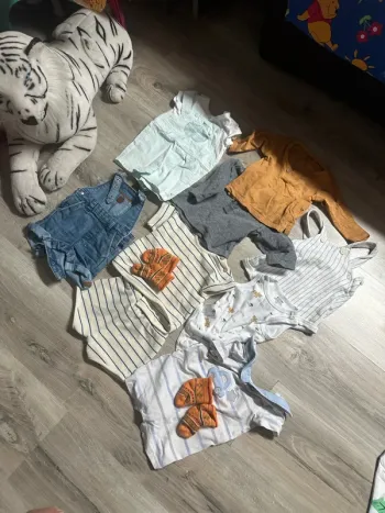 Lot vêtements bébé 1/3mois
