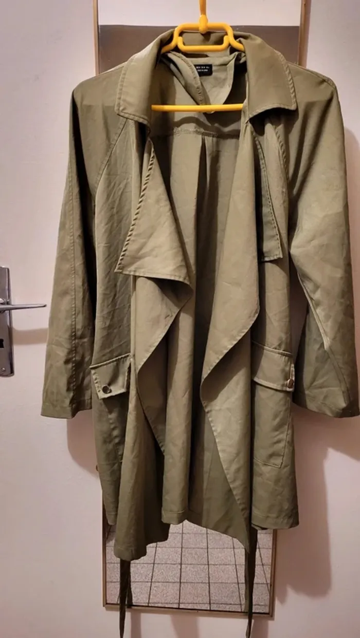 Veste légère kaki taille M