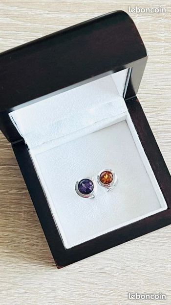 Bague en argent avec une citrine et une améthyste