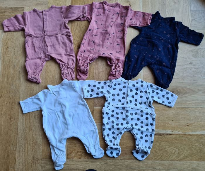 Lot 5 pyjamas en coton 1 mois - photo numéro 2