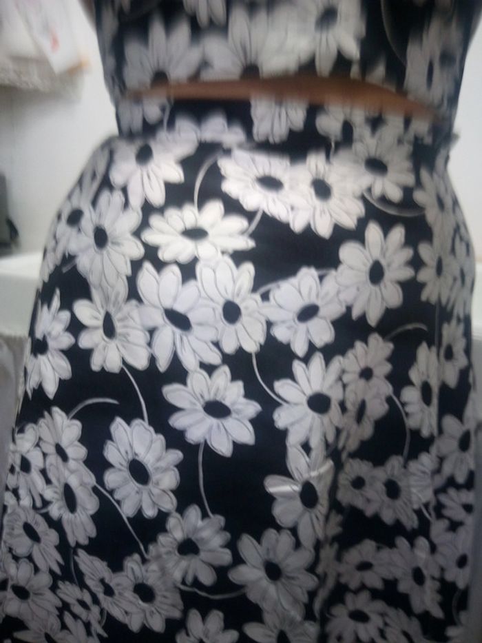 Ensemble fleuri fait main taille 40 Modèle Unique - photo numéro 4