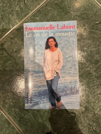 Livre le cri de la mouette Emanuelle laborit