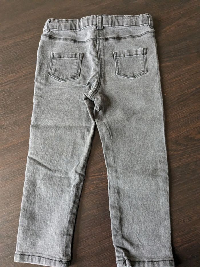 Jean noir - photo numéro 2