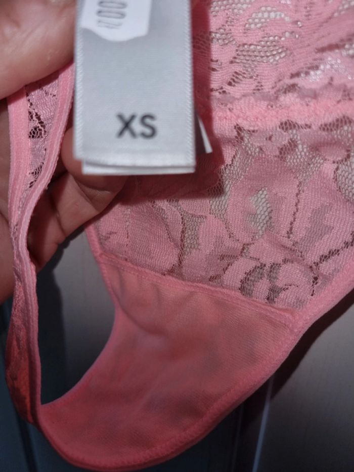 String taille XS - photo numéro 3