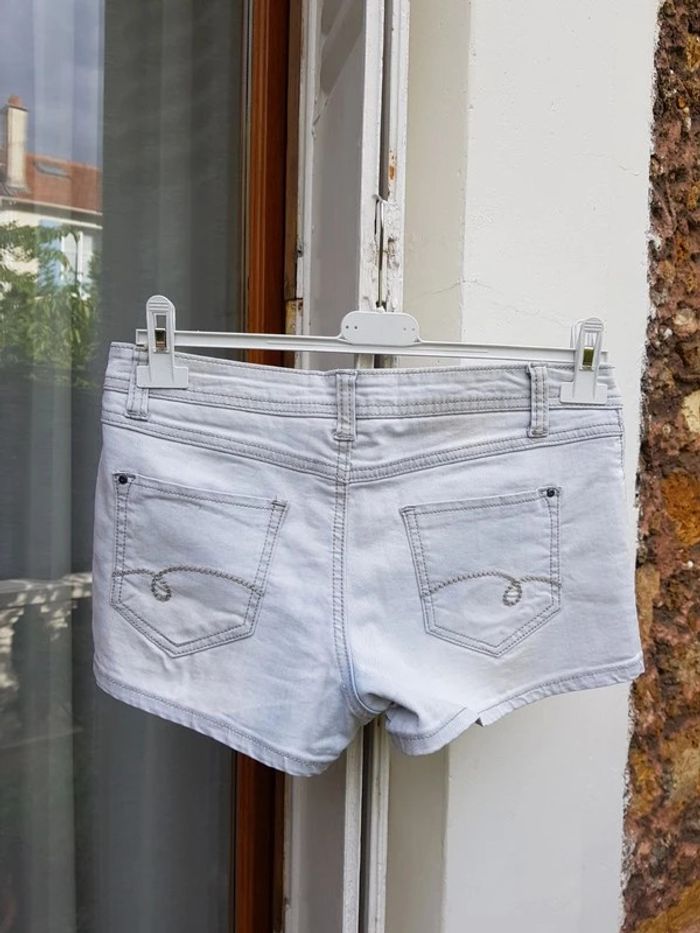 Short en jean court femme - T. 38 - photo numéro 3