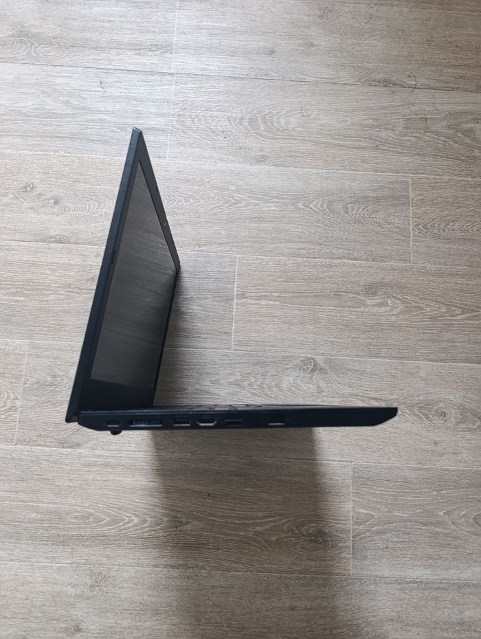 Ordinateur portable Lenovo Thinkpad L590 i5 8e SSD 256Go RAM 16Go - photo numéro 4