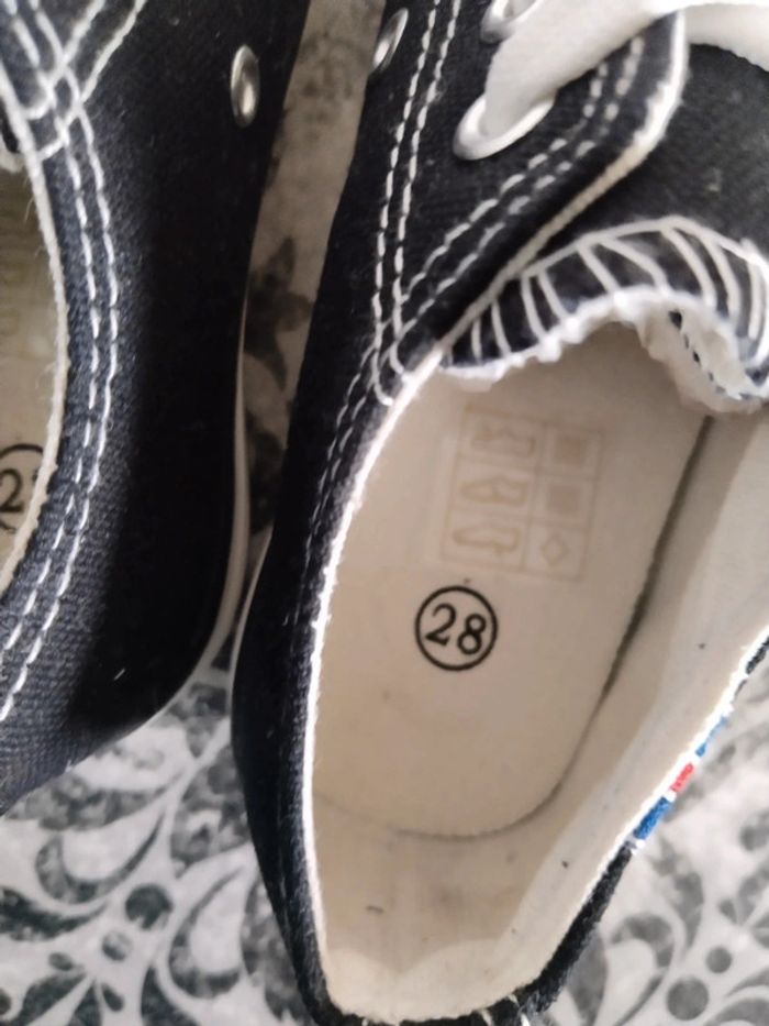 Baskets sneakers enfant pointure 28 - photo numéro 10