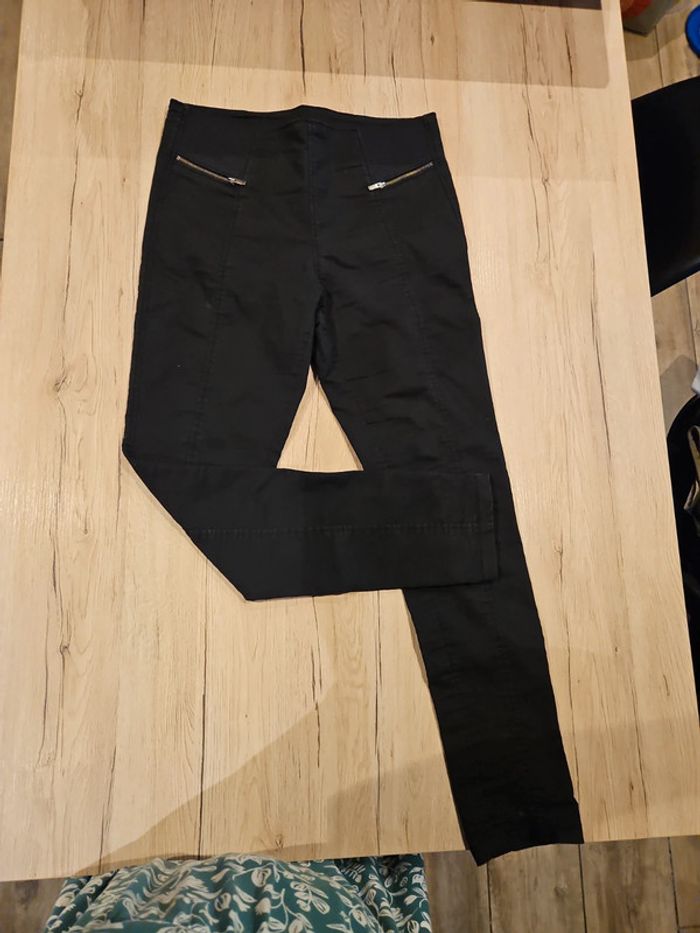 Pantalon noir droit