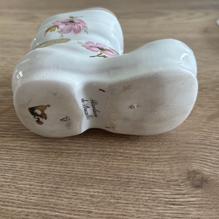 Petite botte décorative en porcelaine de Bruxelles - photo numéro 2