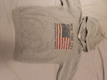 Sweat gris capuche New York 14-16 ans