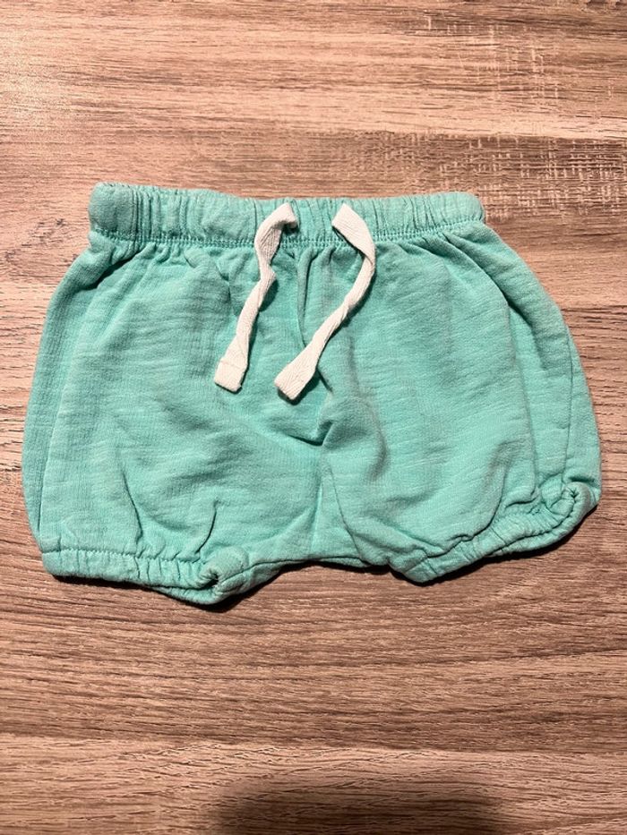 Petit short bleu