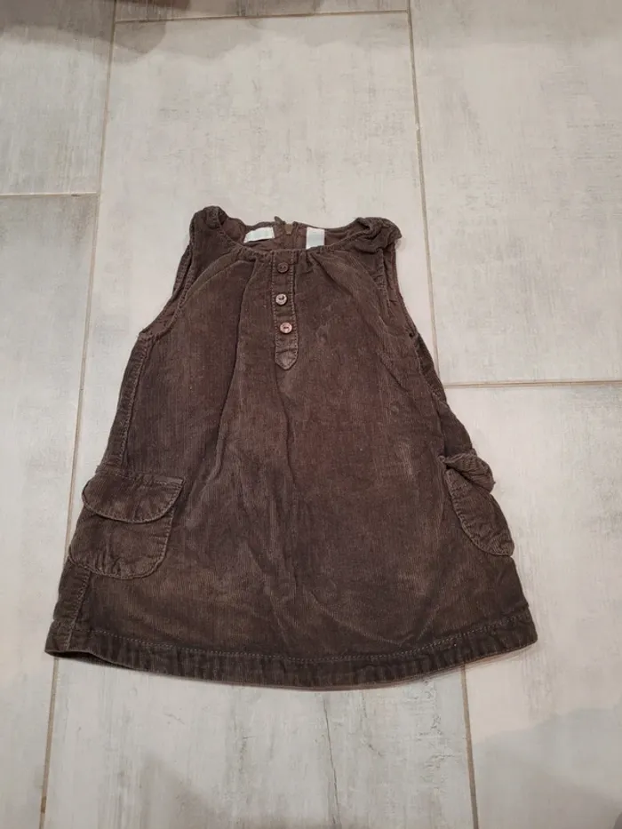 Robe Obaïbi, taille 12 mois.