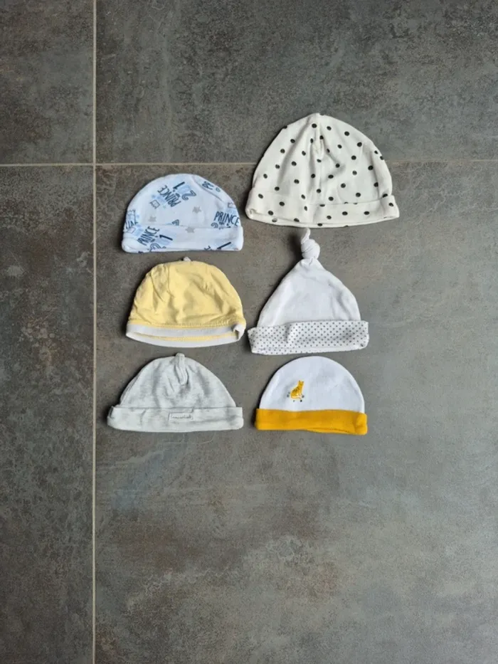 Lot bonnets naissance bébé