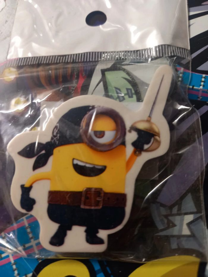 Lot de 2 gommes minions - photo numéro 2