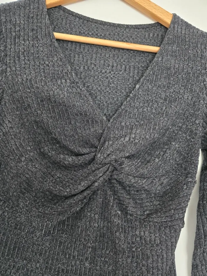 Pull gris foncé - photo numéro 2