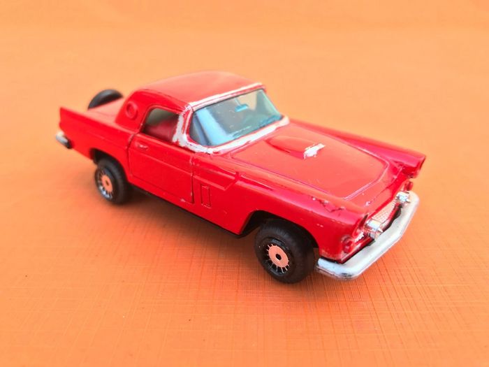 Voiture miniature Ford Thunderbird (1956) - photo numéro 2