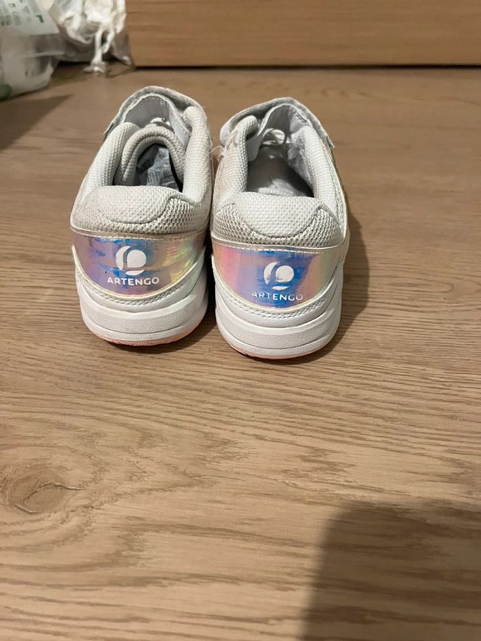 Vends basket Artengo décathlon taille 39 blanche fille etat satisfaisant - photo numéro 5