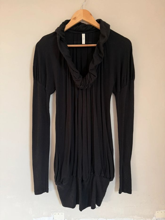 Robe noire High