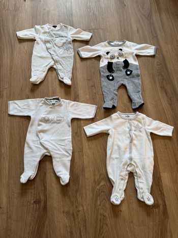 Lot de 4 pyjamas grenouillère bébé 1 mois très bon état Gemo Obaidi Orchestra Kiabi