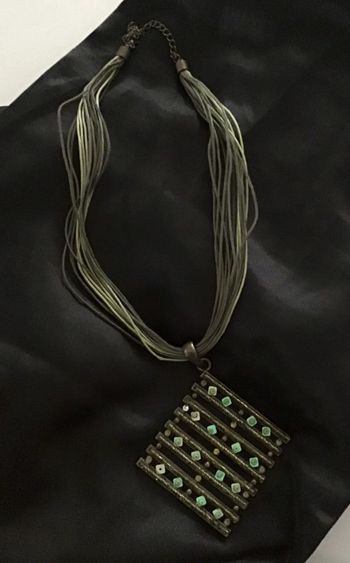 Joli collier vintage