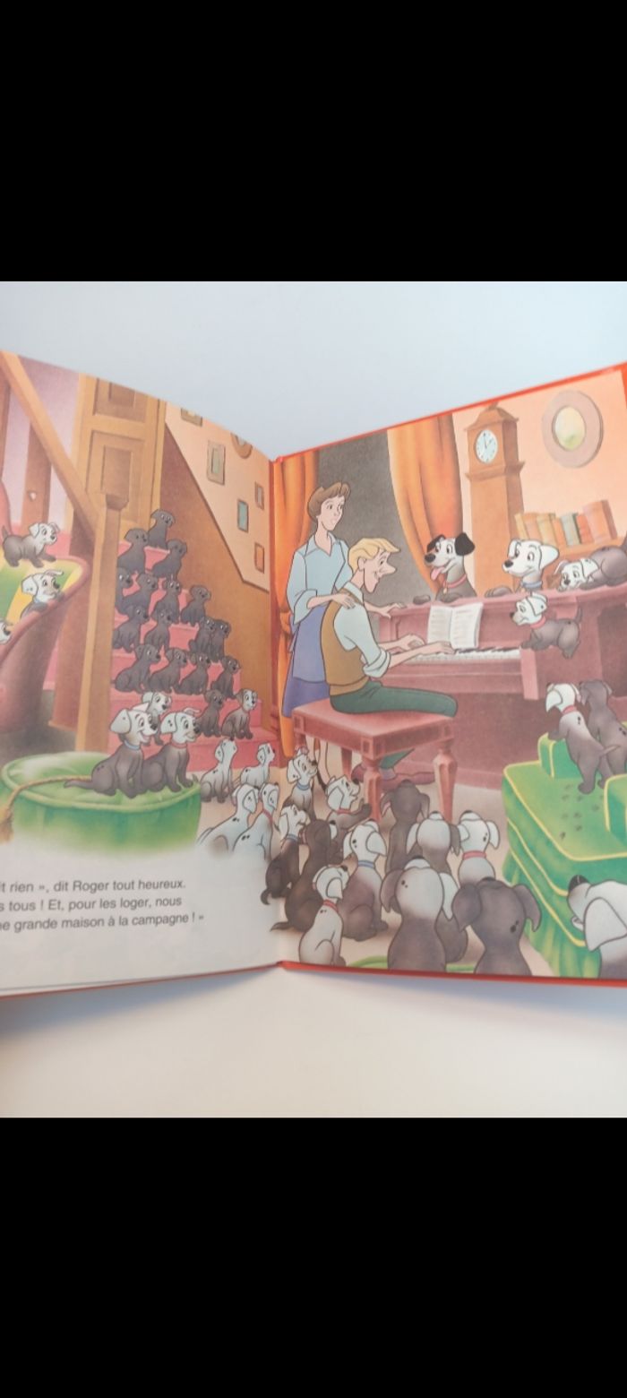 Livre Disney club du livre Les 101 dalmatiens (1) - photo numéro 6