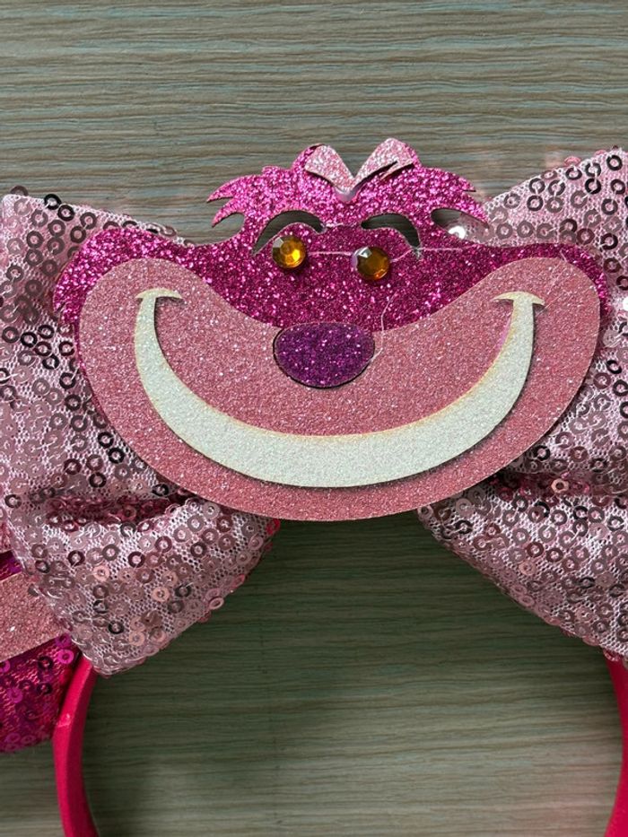Serre-tête Disney rose à paillettes – Chat du Cheshire (Alice au Pays des Merveilles) - photo numéro 3