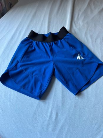 Short de sport adidas