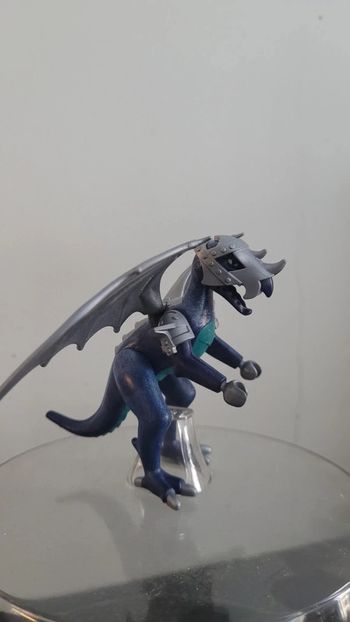 Dragon bleu et gris
