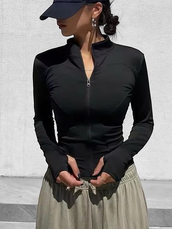 Veste de sport noire femme moulante 