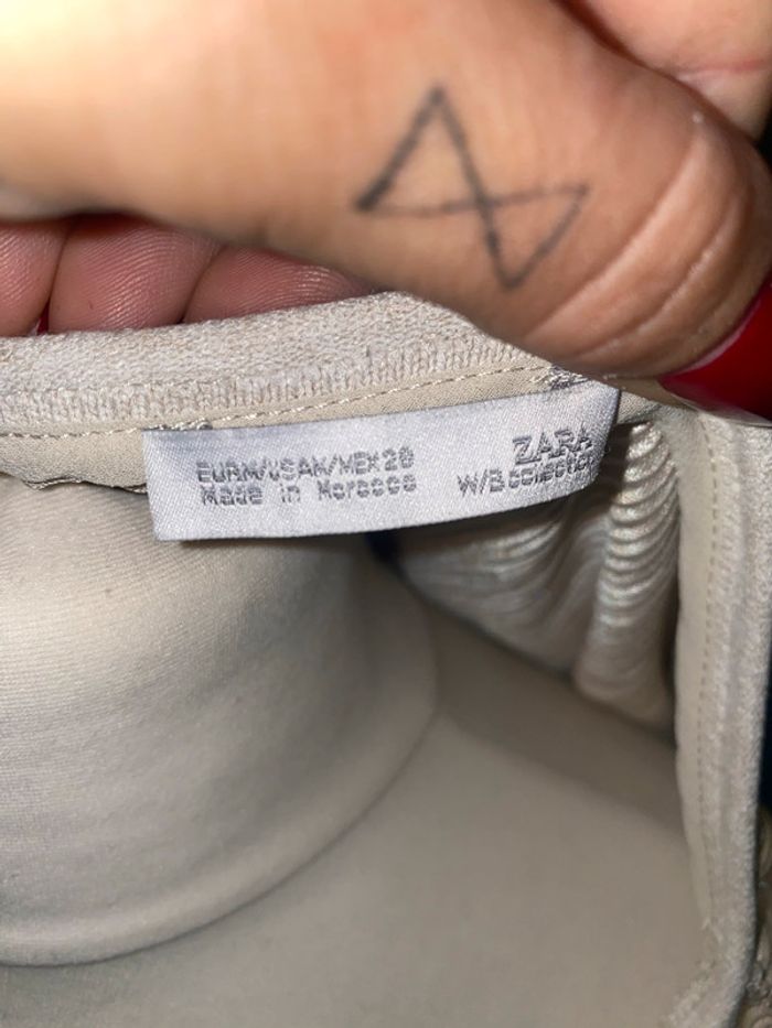 Vintage Zara T-shirt brillante taille M - photo numéro 4