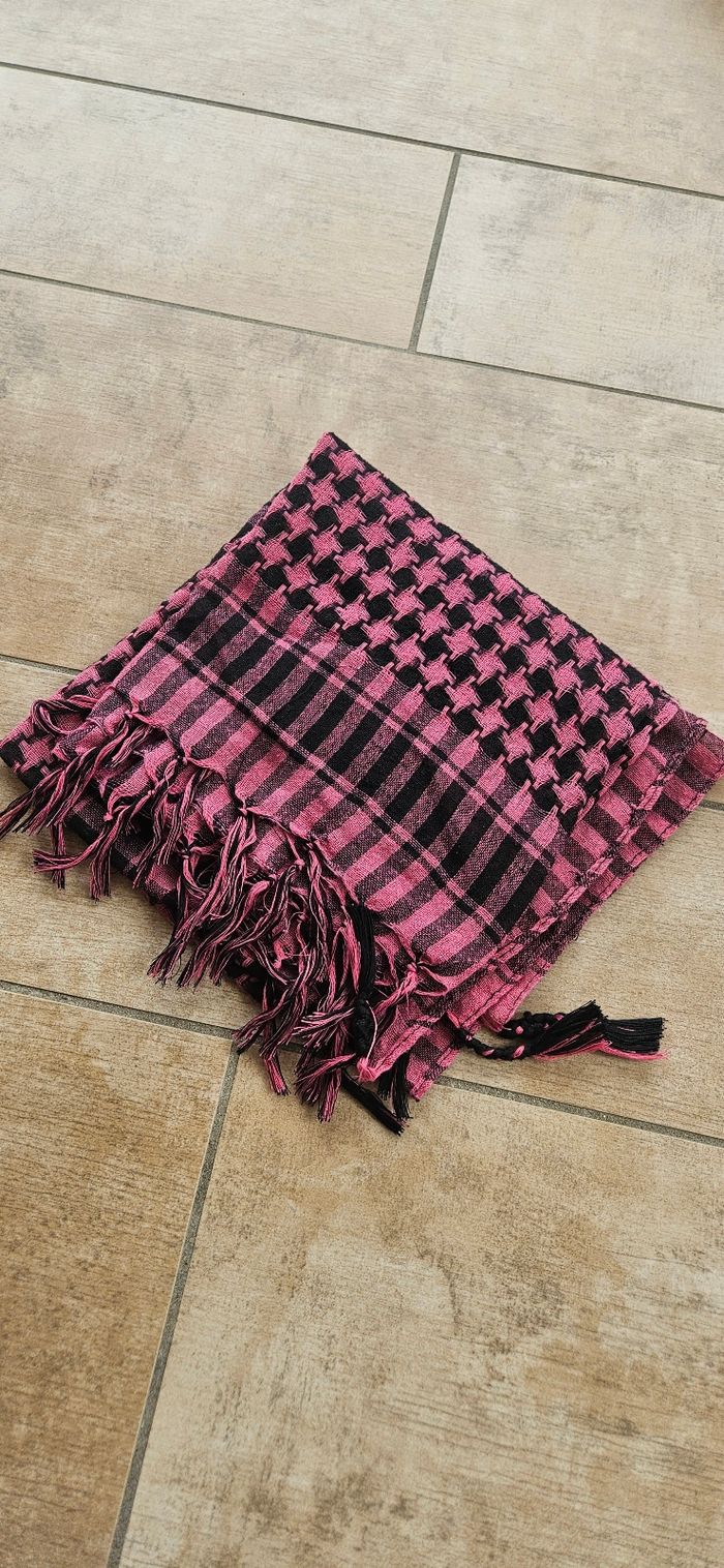 Foulard keffieh rose