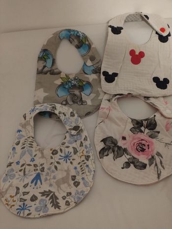 Lot de 4 bavoirs fait main