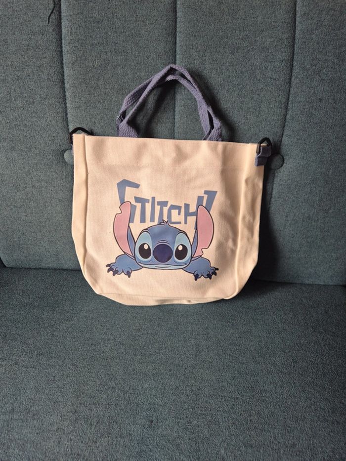 Sac Foure tout à bandoulière Stitch – Cute, pratique & prêt pour l’aventure ! - photo numéro 3