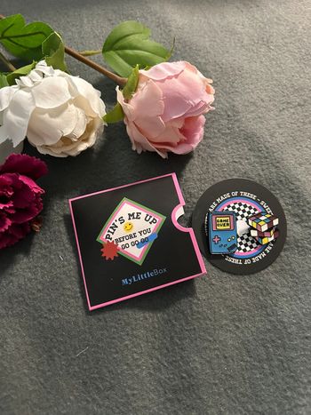 Lot de 2 pin’s me up