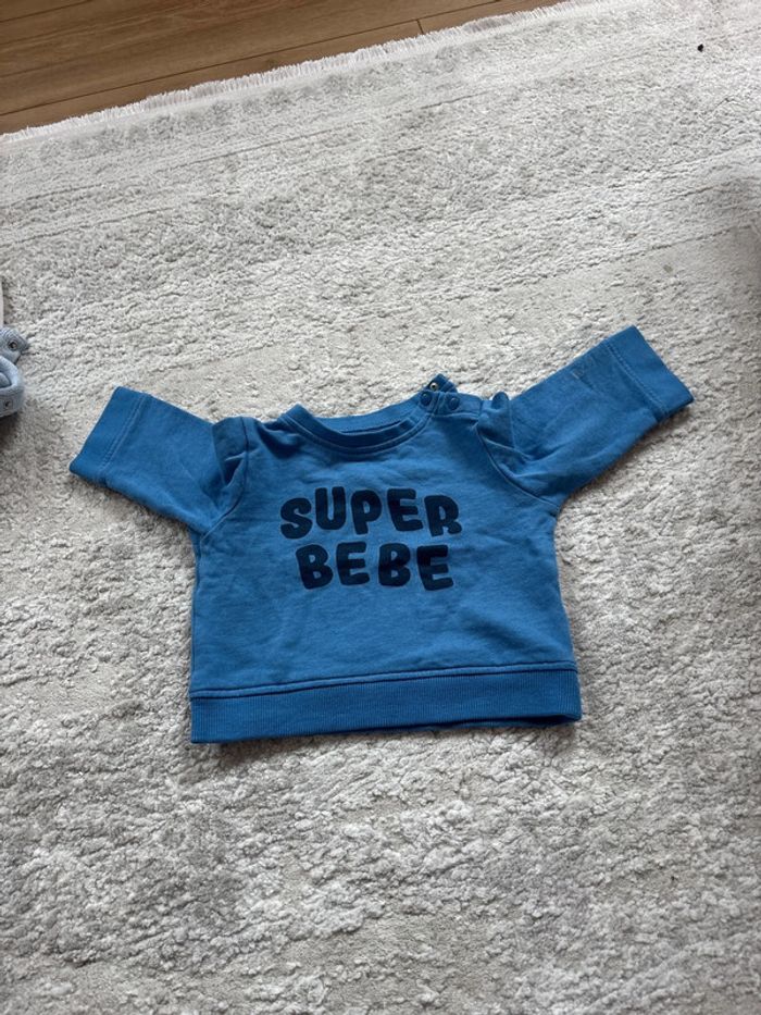 Pull Super Bébé taille 6 mois - photo numéro 2