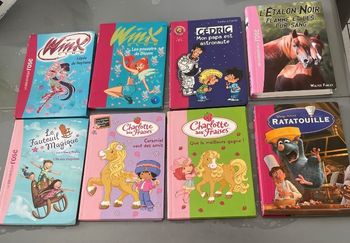 Livres bibliothèque rose Disney Winx Ratatouille Charlotte aux fraises le fauteuil magique..