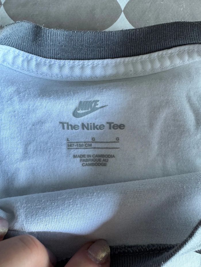 T shirt Nike enfant L - photo numéro 3