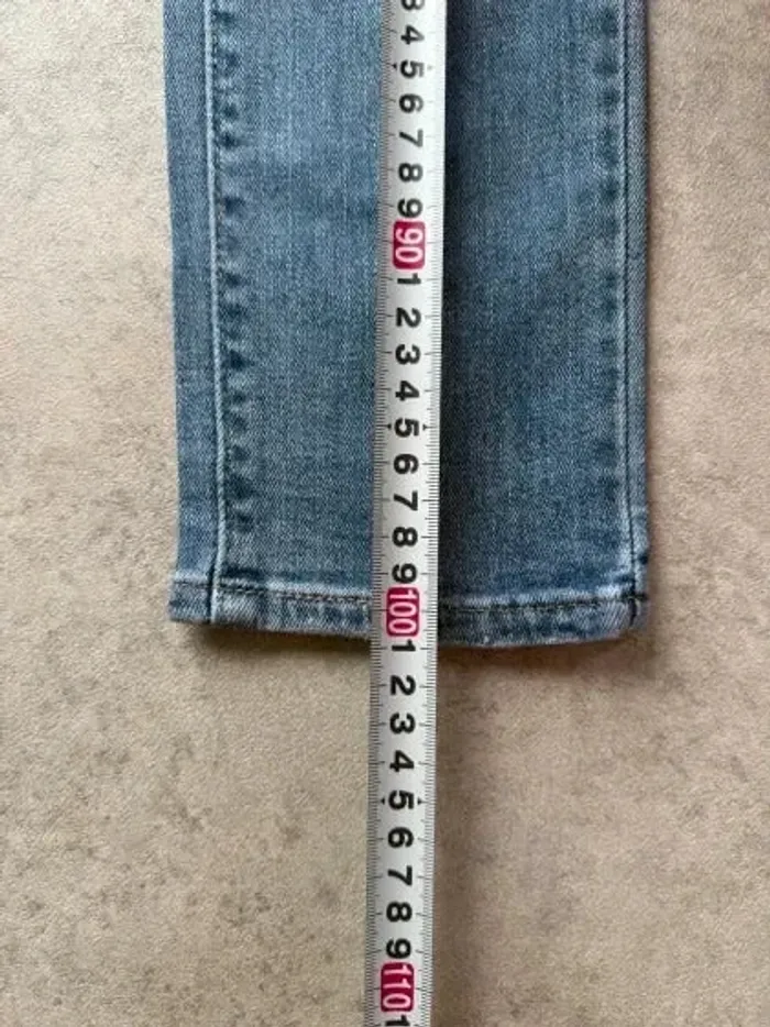 Jeans Levi's 711 W27 FR36 L30 coupe skinny bleu Femme Women pan565b - photo numéro 4