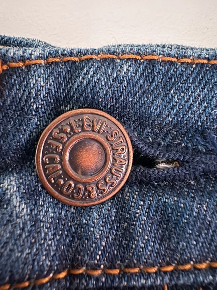 Short en jean taille haute Levi's 40 vintage - photo numéro 5