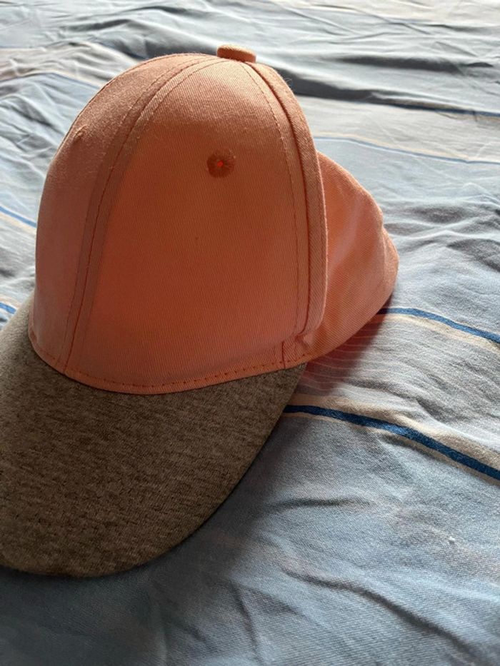 🧢 Jolie casquette rose kiabi Taille Unique 🧢 - photo numéro 3