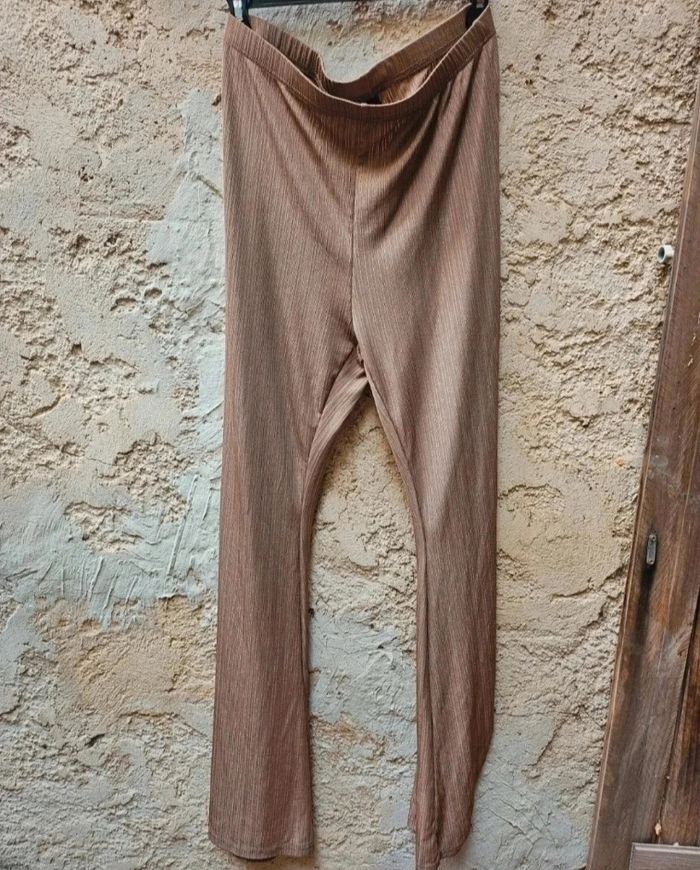 Pantalon droit jambe évasé marron