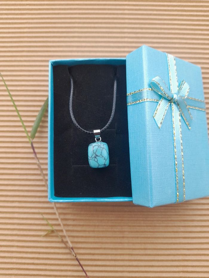 Collier agate naturelle bleue