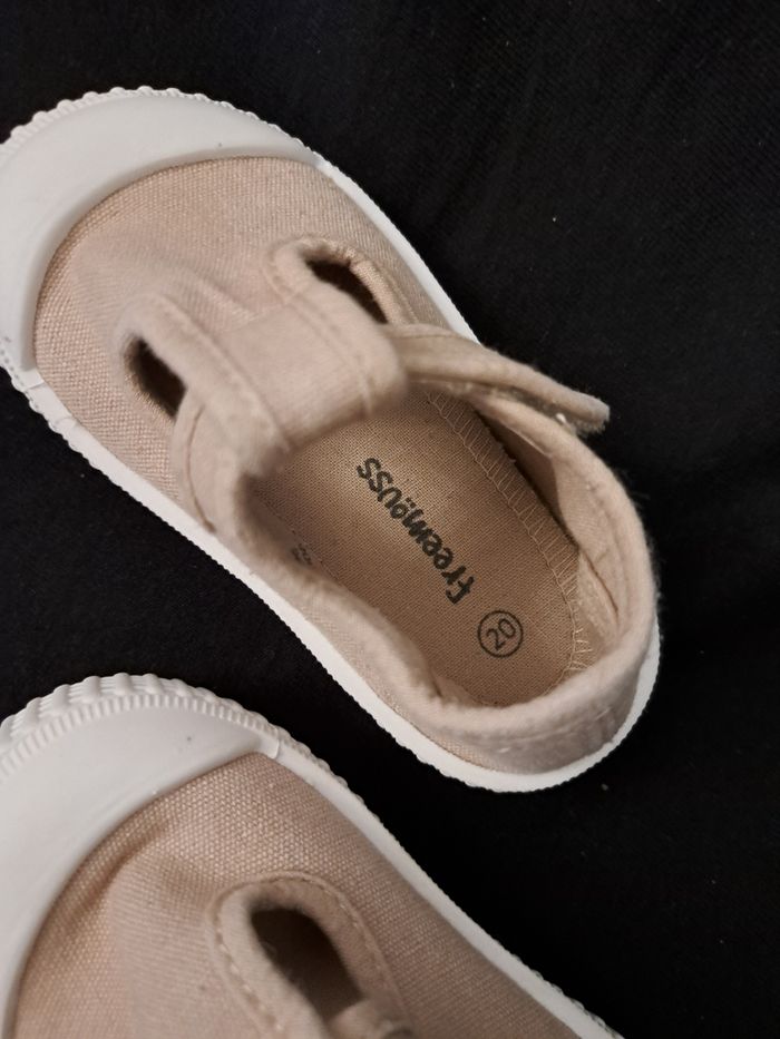 Chaussures pour bébé - photo numéro 4