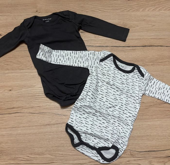 Lot 2 bodies manches longues 3 mois