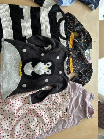 Lot de 5 robes hiver 18/24 mois tte marque
