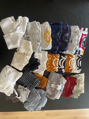 Lot vêtements 1 mois